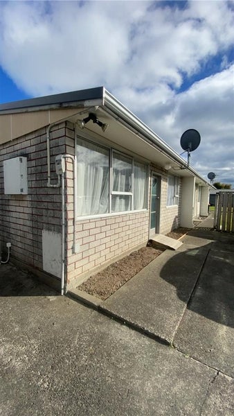 83 Chelwood Street, Takaro, Palmerston North - Carousel 1
