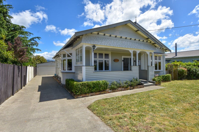 12 Garrison Street, Carterton - Carousel 38