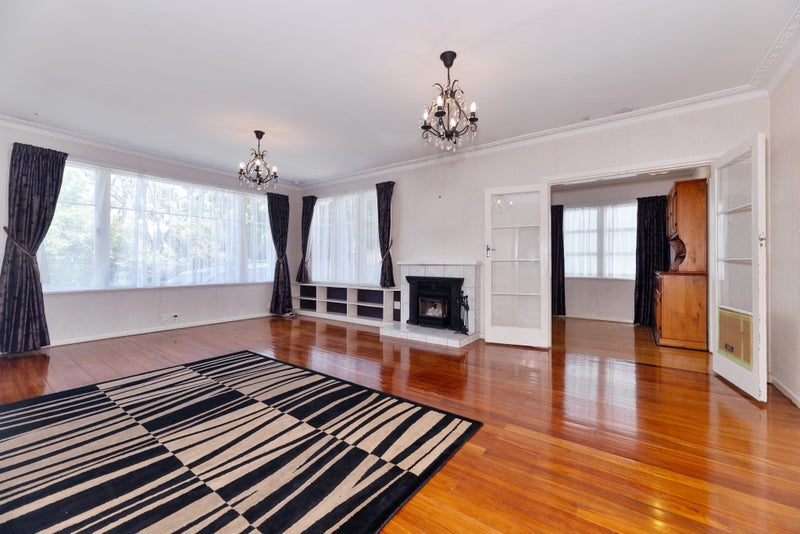 2/219 Don Buck Road, Massey, Auckland - Carousel 1