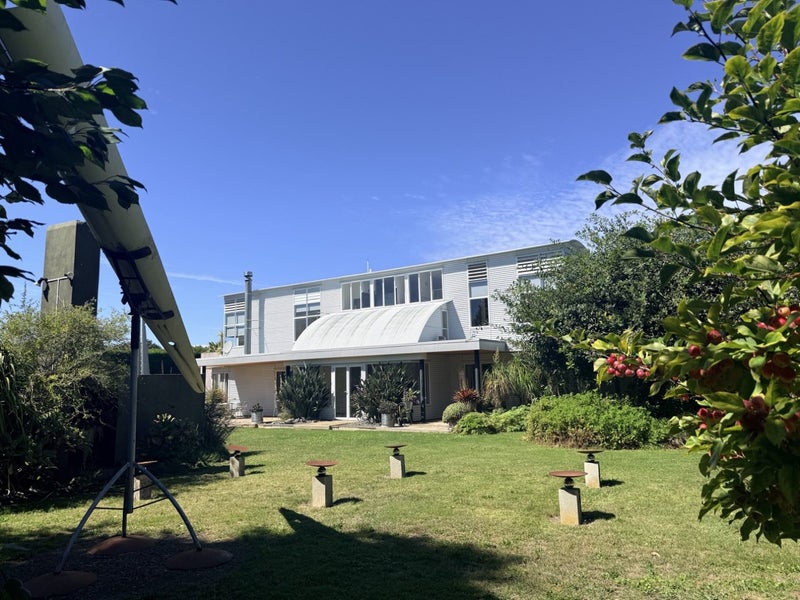 20 Parkhill Road, Hastings - Carousel 2
