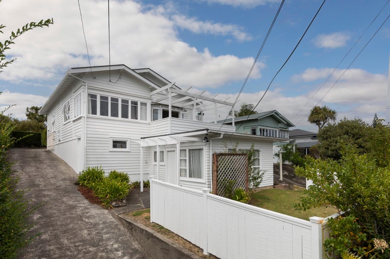 32 Euston Road, Sandringham, Auckland - Carousel 1