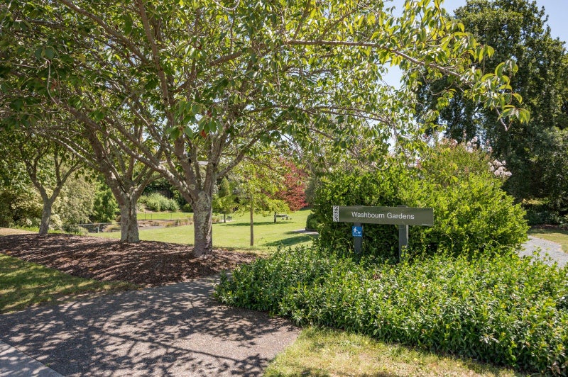 10 Washbourn Drive, Richmond - Carousel 37