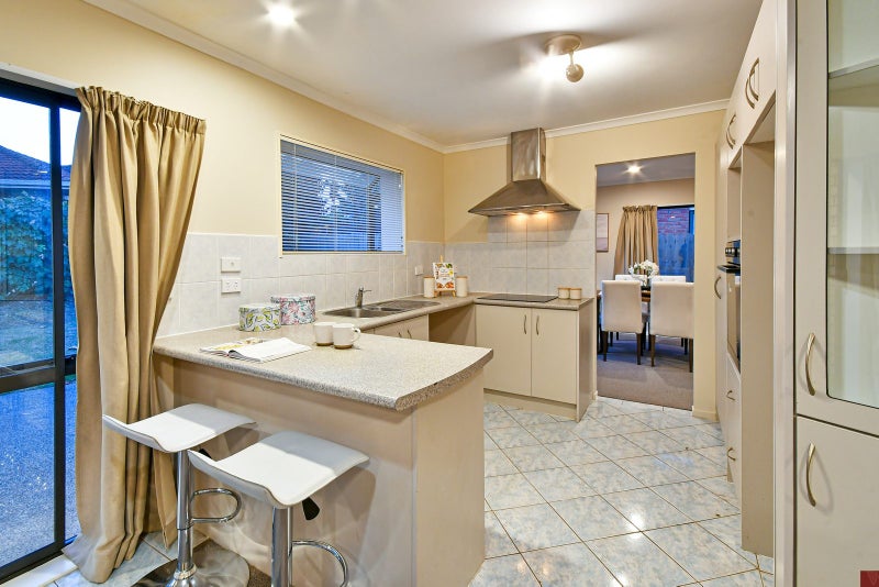 28 Nicholas Gibbons Drive, Manurewa, Manukau City, Auckland - Carousel 2