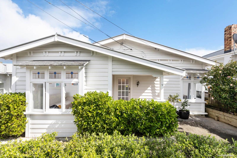 9 Barrington Road, Grey Lynn, Auckland - Carousel 1