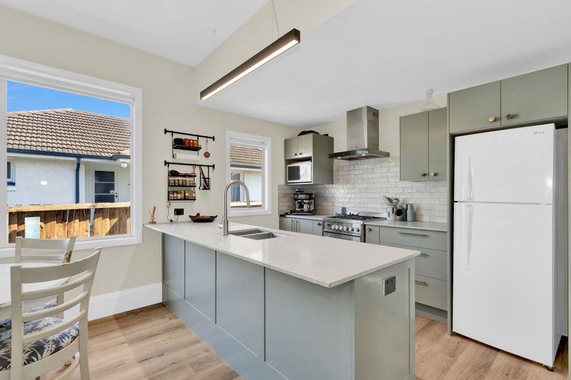 1/31 Barrie Street, Addington, Christchurch - Carousel 2