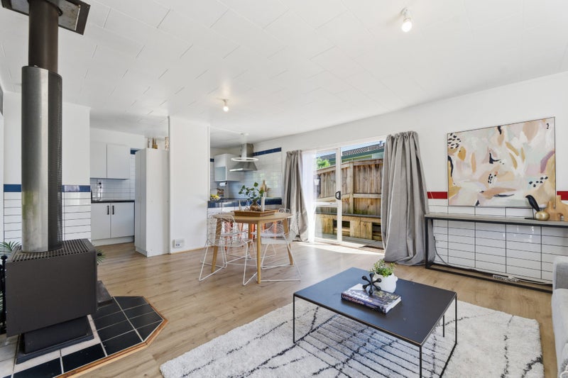 12A Burns Street, Gate Pa, Tauranga - Carousel 1