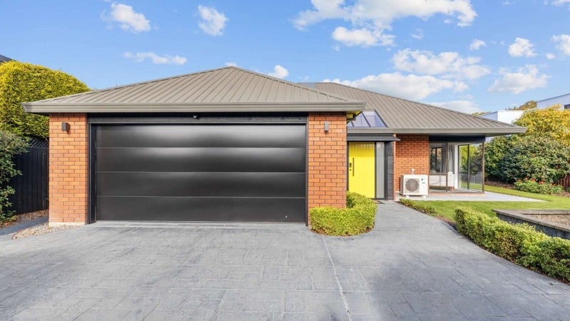 78 Regency Crescent, Redwood, Christchurch - Carousel 1