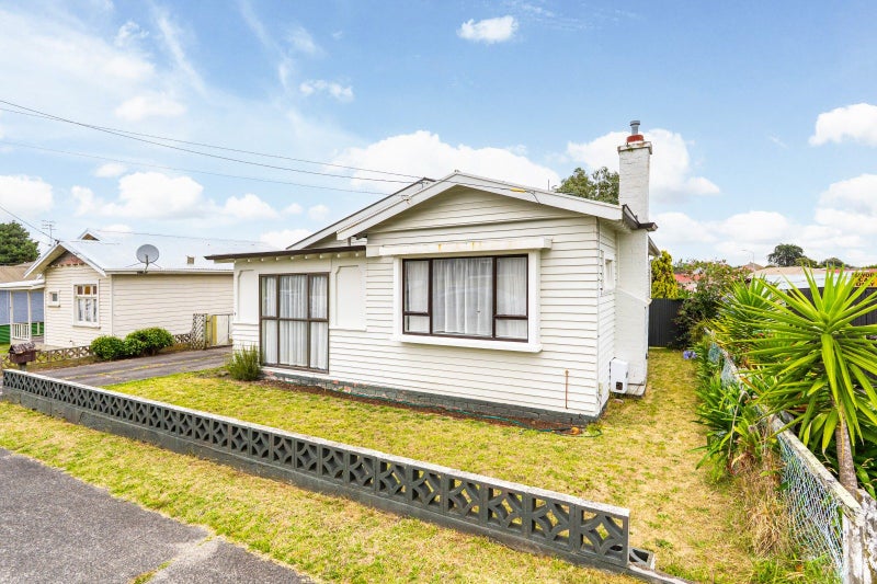 9 Rata Street, Gonville, Whanganui - Carousel 2