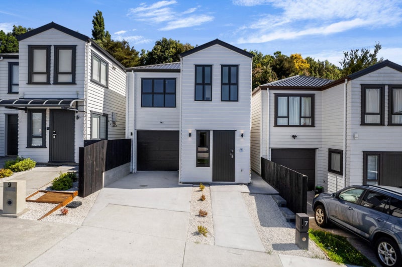 7 Puhakehake Pl, Flat Bush, Auckland - Carousel 1