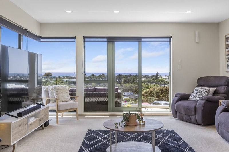 3A Hillcrest Street, Glen Avon, New Plymouth - Carousel 1