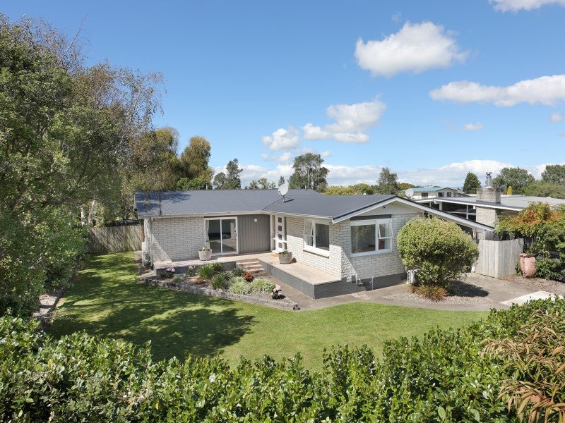 31 Kennedy Avenue, Feilding, Feilding - Carousel 1