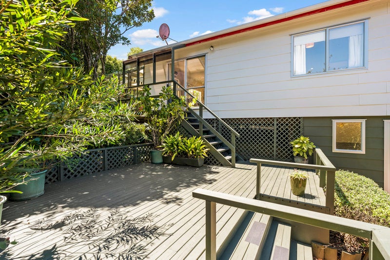 52A Moffat Road, Red Beach, Whangaparāoa - Carousel 2