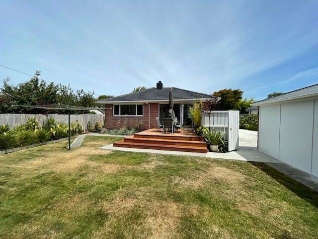 6 Sevenoaks Drive, Bryndwr, Christchurch - Carousel 1