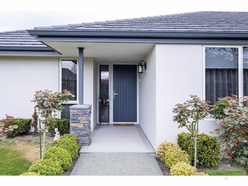 16 Tancred Street, Geraldine, Geraldine - Carousel 2