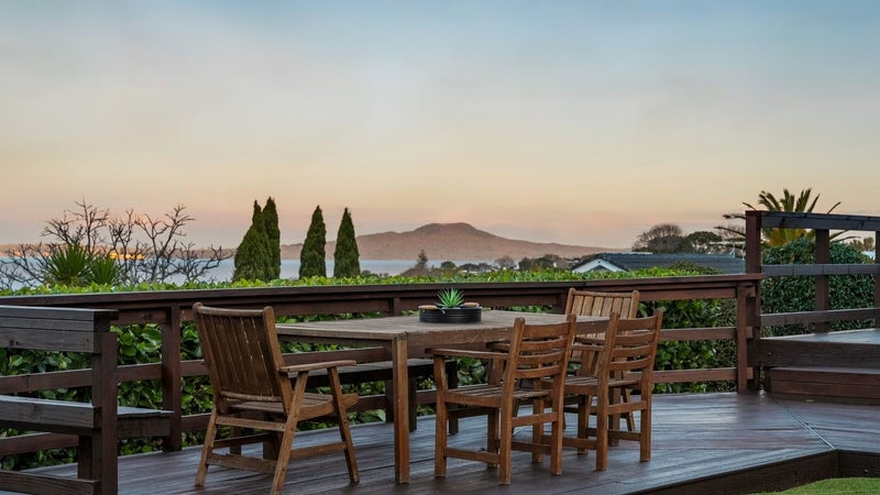 22 Calypso Place, Rothesay Bay, Auckland - Carousel 1