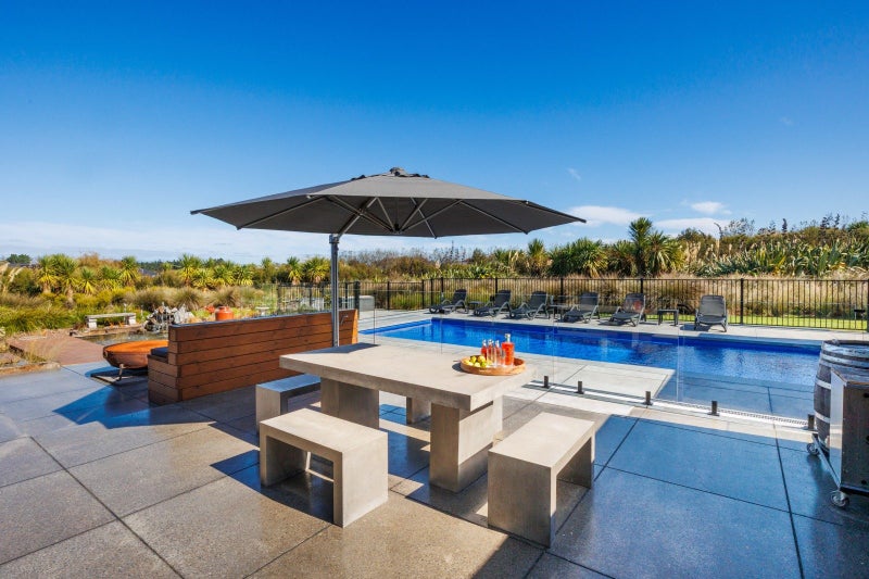 9 Paterson Lane, Kelvin Grove, Palmerston North - Carousel 2