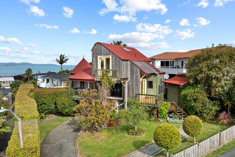 16 Awatere Place, Snells Beach, Snells Beach - Carousel 1