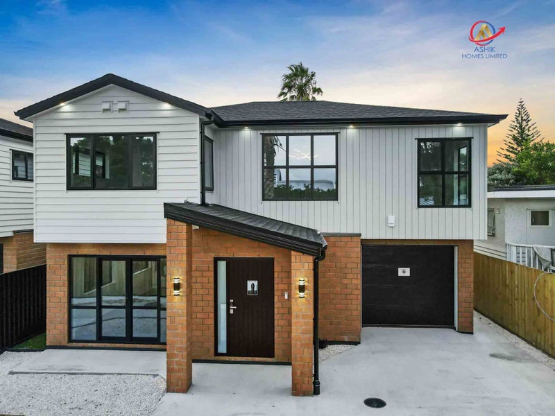 21B Blanes Road, Weymouth, Auckland - Carousel 1