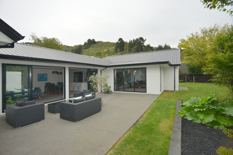 7 Wedgewood Avenue, Cashmere, Christchurch - Carousel 2