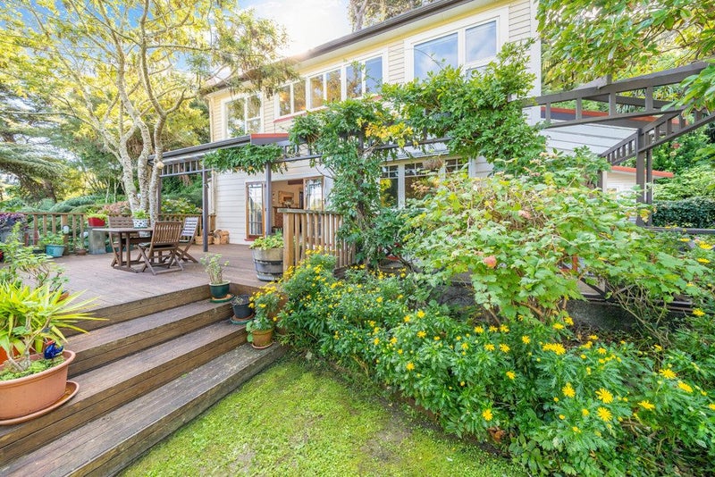 27 Kotari Road, Days Bay, Lower Hutt - Carousel 1