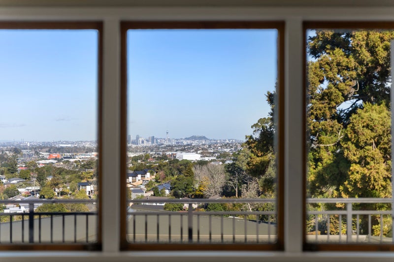 229A Sunset Road, Sunnynook, Auckland - Carousel 2