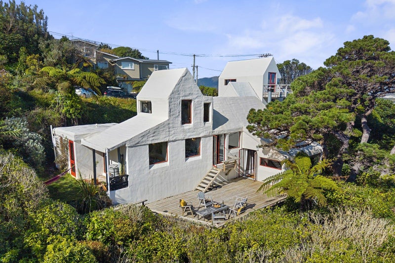 22 Rakeiora Grove, Korokoro, Lower Hutt - Carousel 2