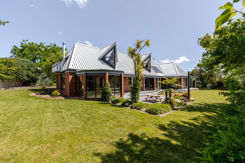 17 Hind Place, Hokowhitu, Palmerston North - Carousel 1
