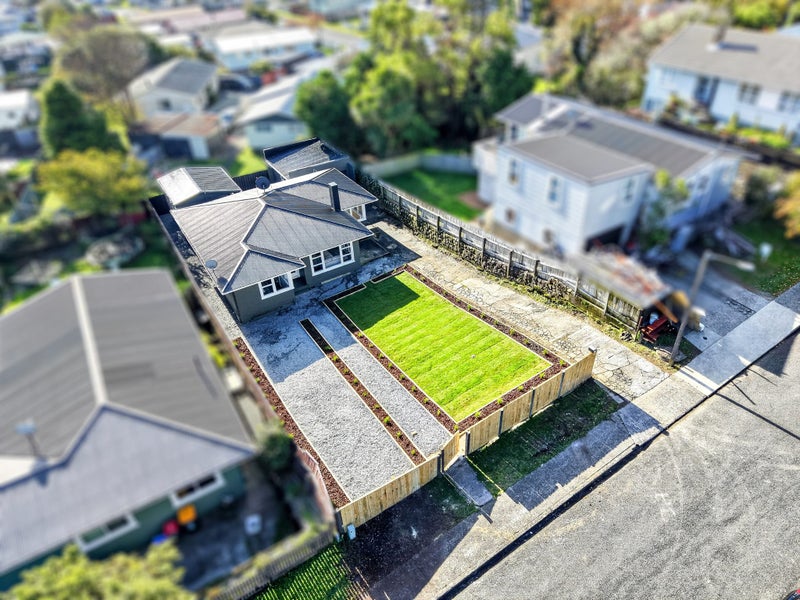 12 Parenga Street, Wainuiomata, Lower Hutt - Carousel 1