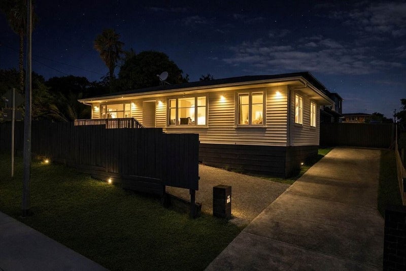 53A Sylvan Crescent, Te Atatu South, Auckland - Carousel 2