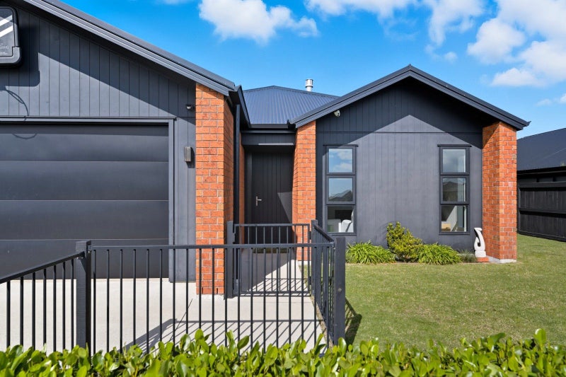 28 Piata Street, Papamoa Beach, Papamoa - Carousel 2