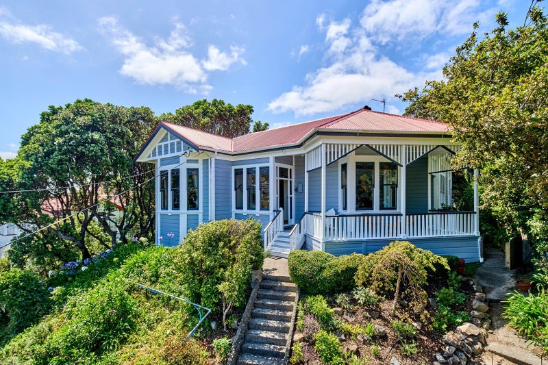 29 Waipapa Road, Hataitai, Wellington - Carousel 1