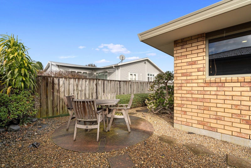 33C Manson Street, Gate Pa, Tauranga - Carousel 1