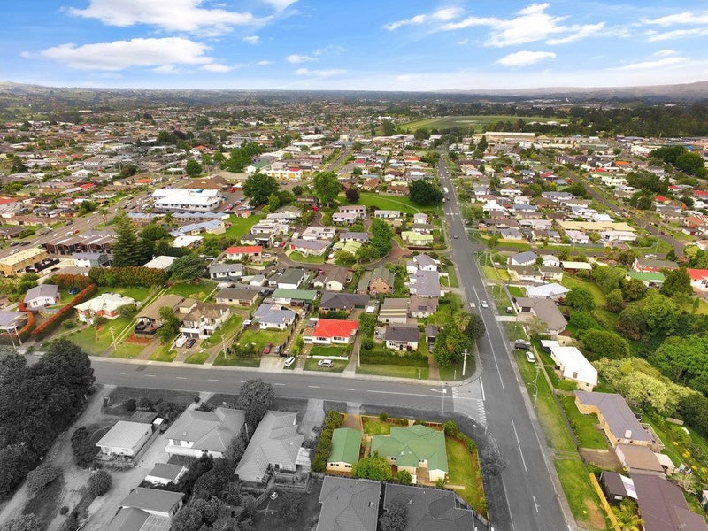 21 Kent Street, Gate Pa, Tauranga - Carousel 23