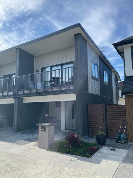 13 Finesse Lane, Bucklands Beach, Auckland - Carousel 1