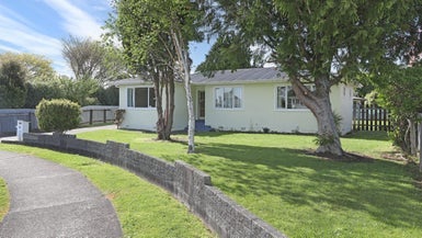14 Freyberg Street, Feilding, Feilding - Carousel 1