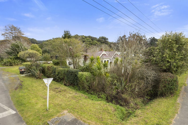 18 Harvey Street, Waitati, Waitati - Carousel 2