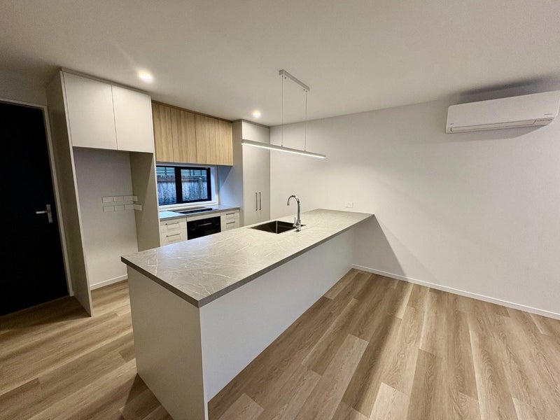 228 Cranford Street, St Albans, Christchurch - Carousel 2