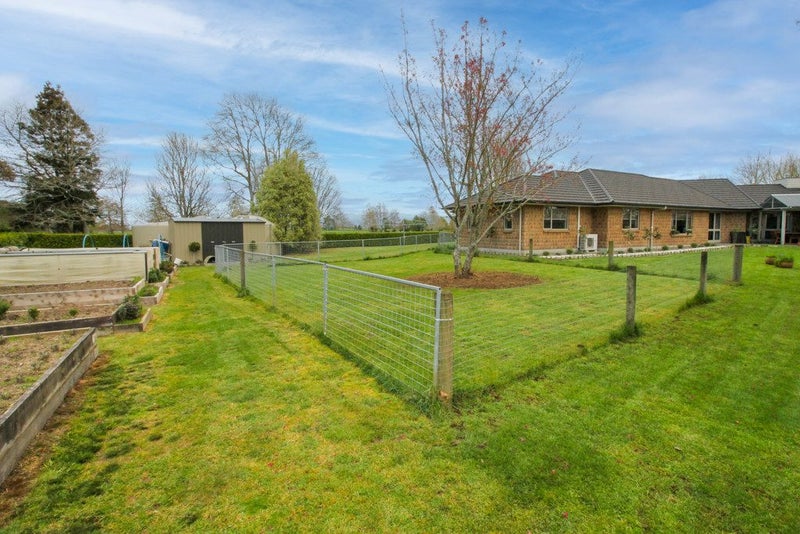 75 Robson Road, Ngahinapouri, Hamilton - Carousel 25