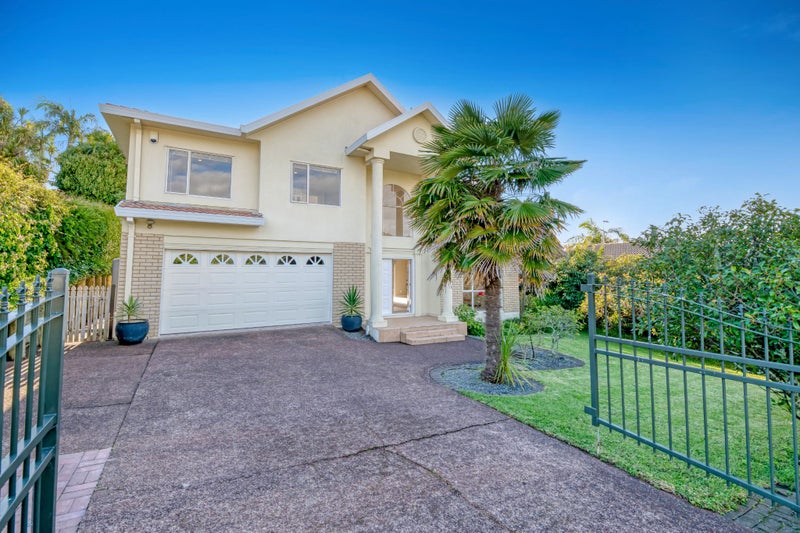 31 Goldfinch Rise, Unsworth Heights, Auckland - Carousel 2