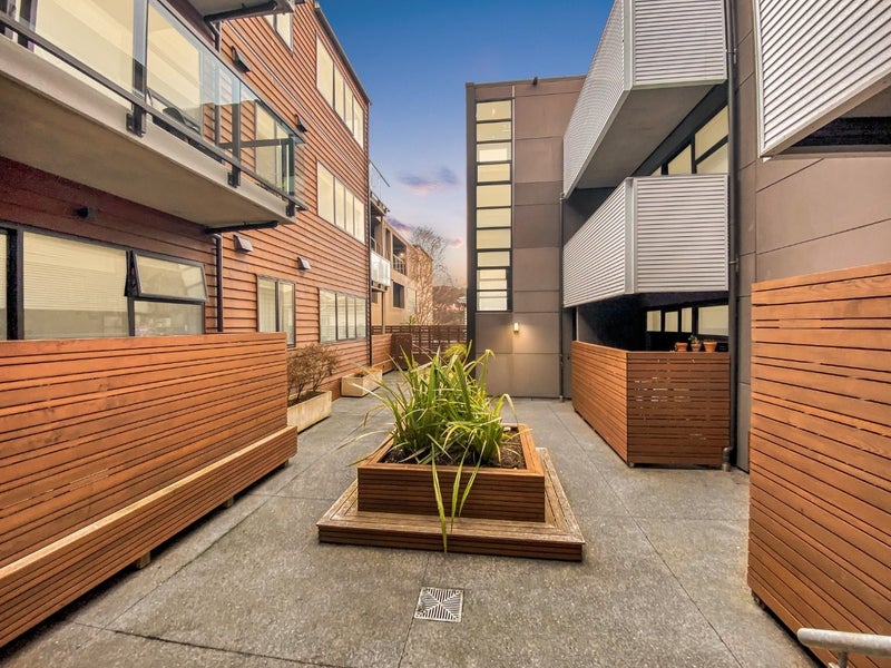 205/181 Tasman Street, Mount Cook, Wellington - Carousel 14