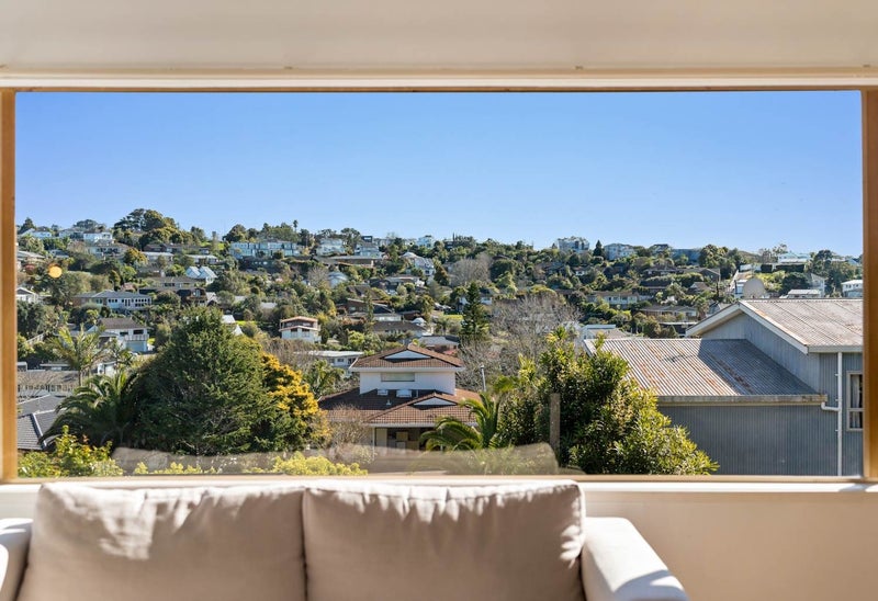 2/48 Mayfair Crescent, Mairangi Bay, North Shore City, Auckland - Carousel 2