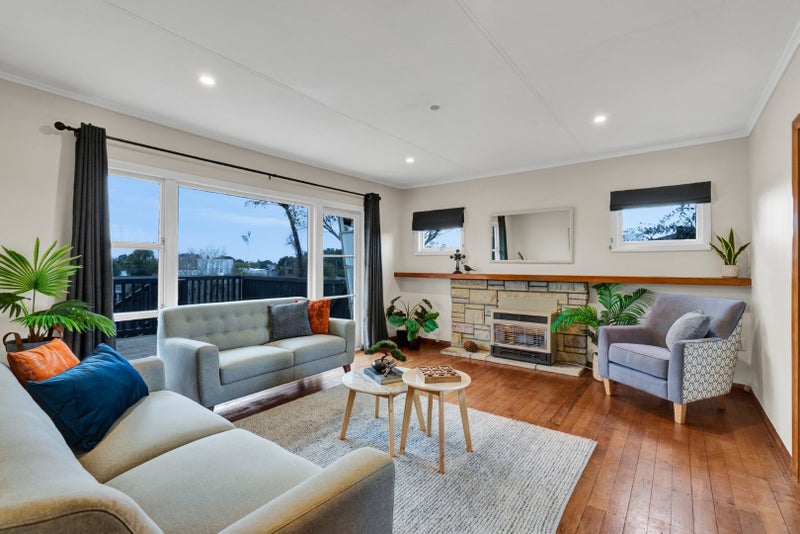 59 Clawton Street, Westown, New Plymouth - Carousel 2