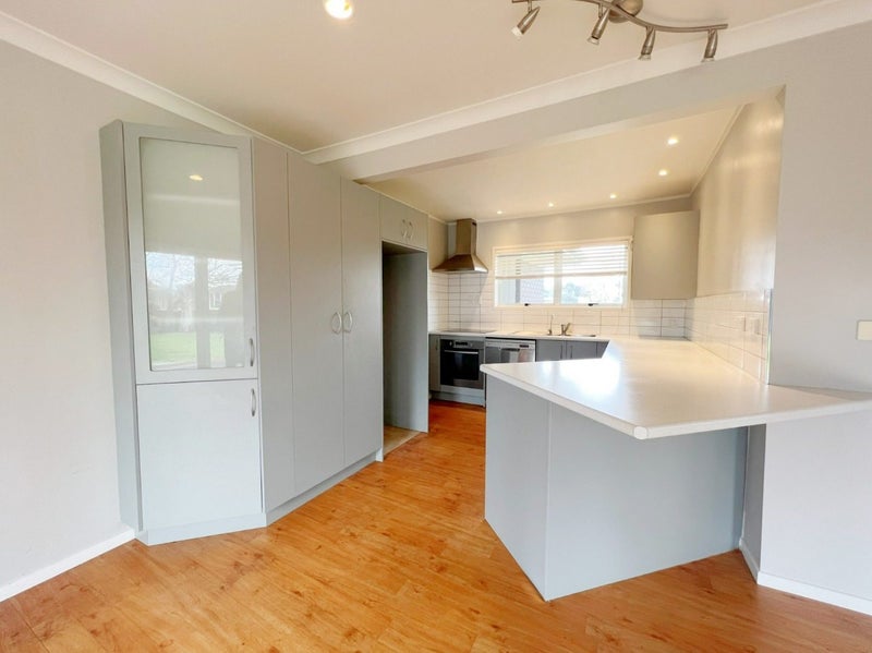 2 Ash Place, Pukete, Hamilton - Carousel 2