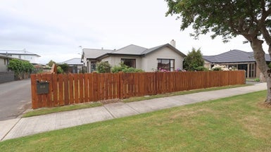 23 Salford Street, Windsor, Invercargill - Carousel 1