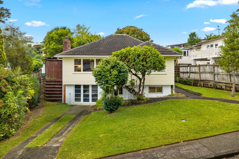 15 Rosecamp Road, Beach Haven, Auckland - Carousel 1