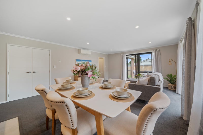 3 Captain Mitchell Drive, Opaheke, Papakura - Carousel 1