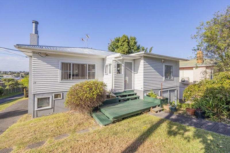 21 View Road, Glenfield, North Shore City, Auckland - Carousel 2