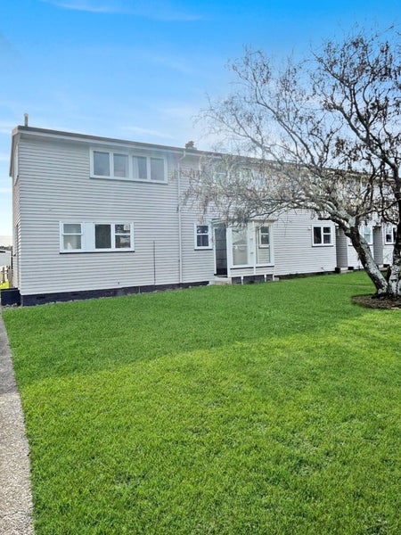 52 Devon Street, Picton - Carousel 1