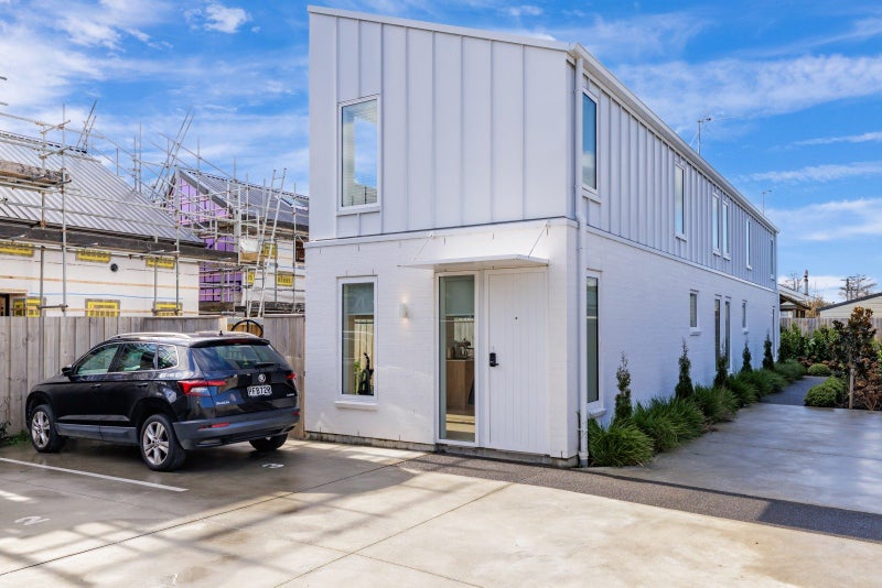 3/150 Hills Road, Edgeware, Christchurch - Carousel 1