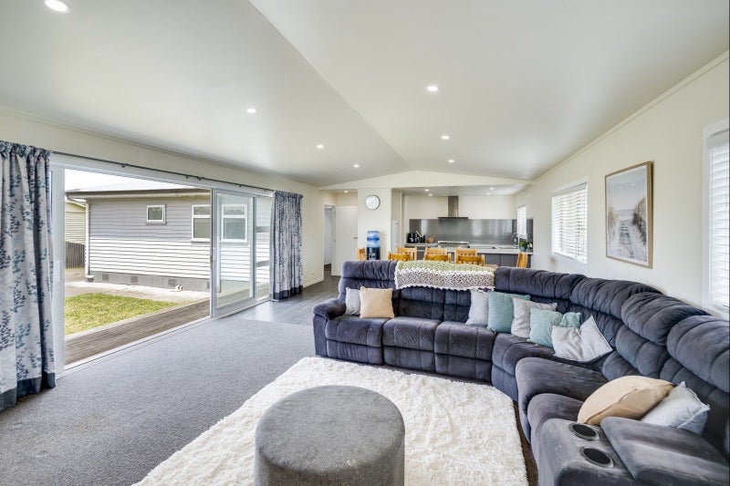 18 Berwick Street, Flaxmere, Hastings - Carousel 2